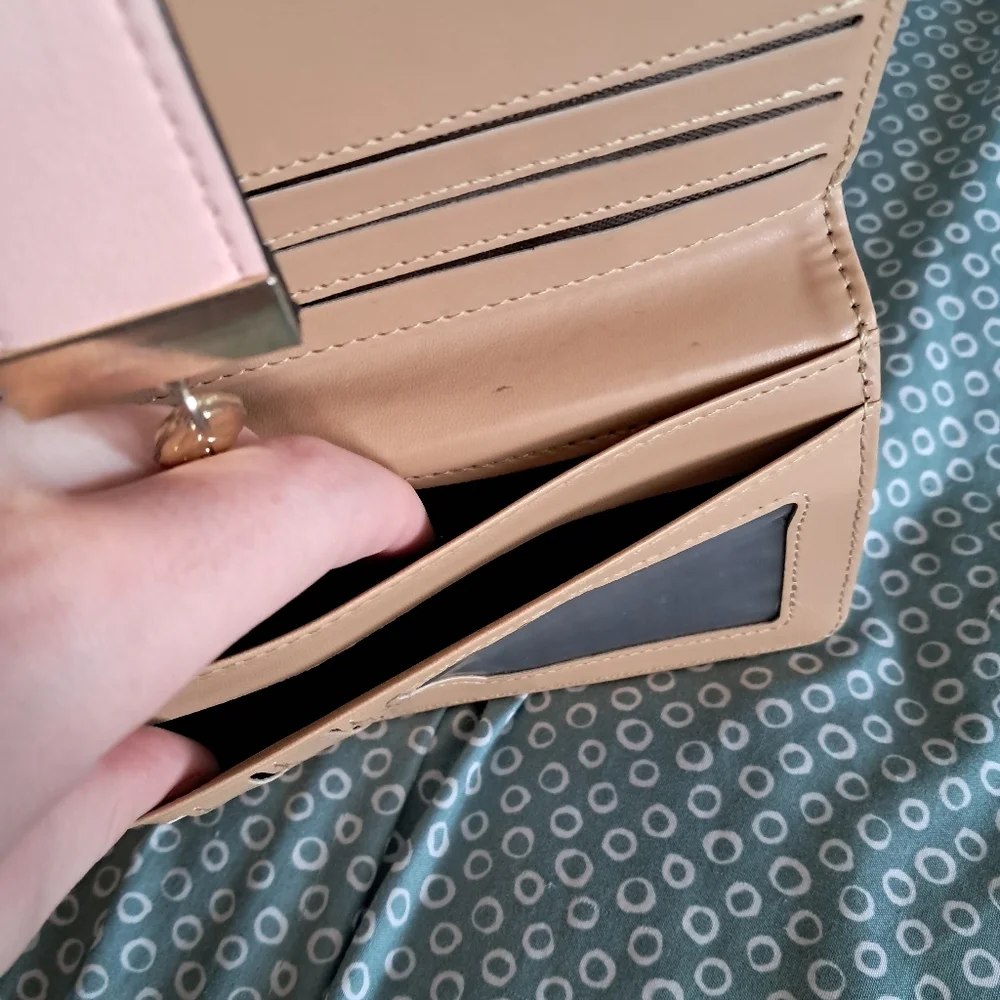 Pink hollow leaf wallet - Picture 3 of 6